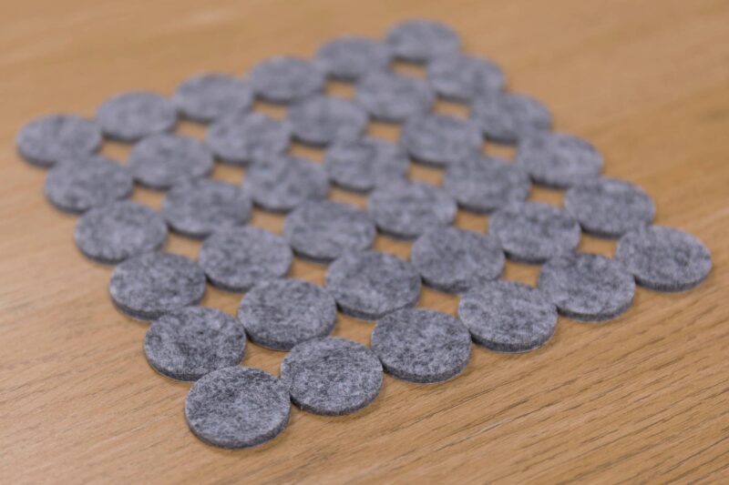 36 Round Protective Felt Pads - 26mm - 1 Set (36 Felt Pads) / FREE 2nd Class Royal Mail (3-7 Days)